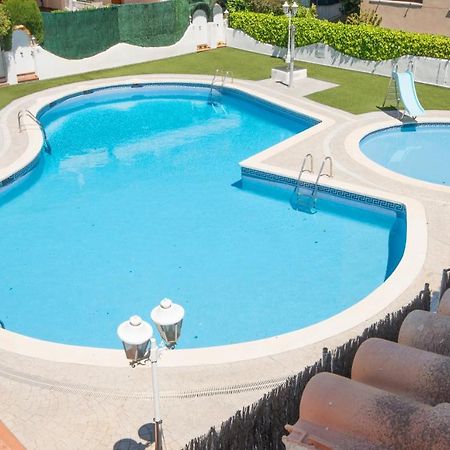 R142 Manila Resort Central Calafell Exteriör bild