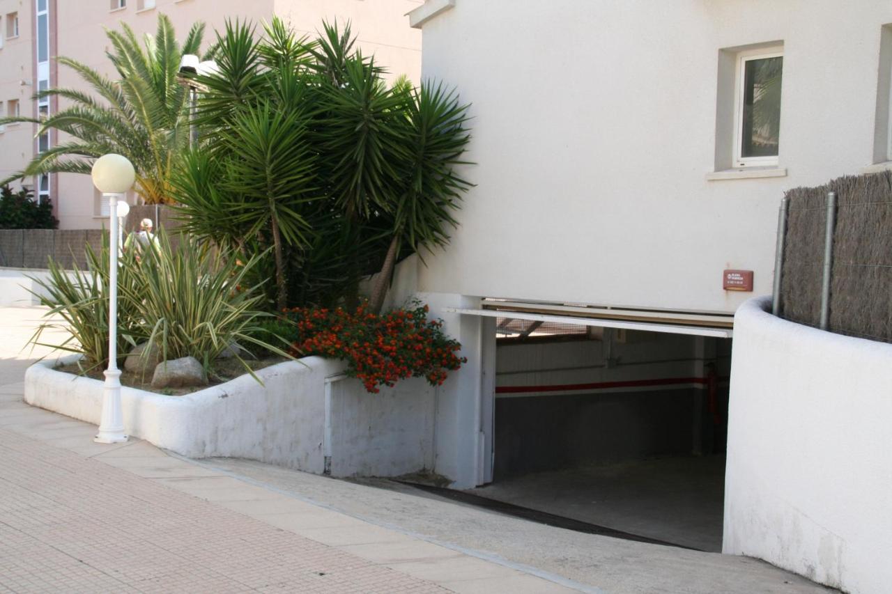 R142 Manila Resort Central Calafell Exteriör bild