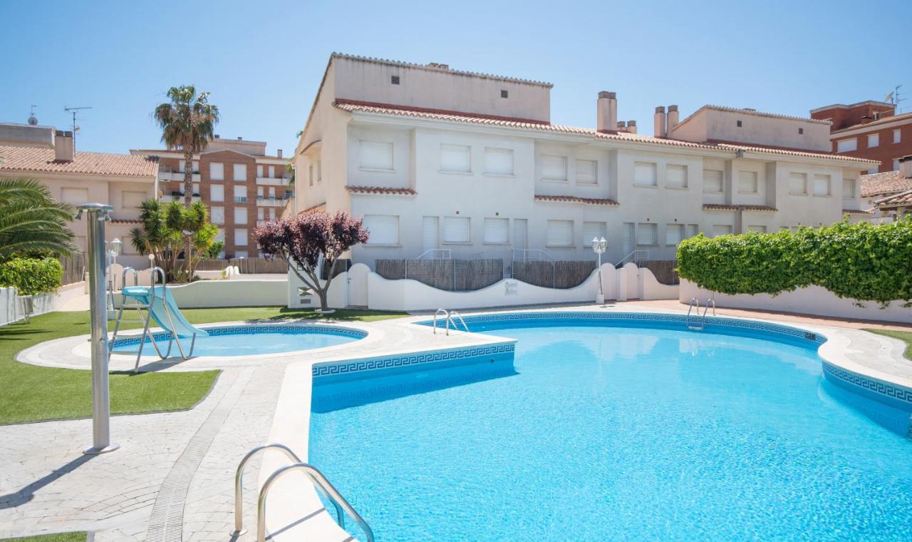 R142 Manila Resort Central Calafell Exteriör bild