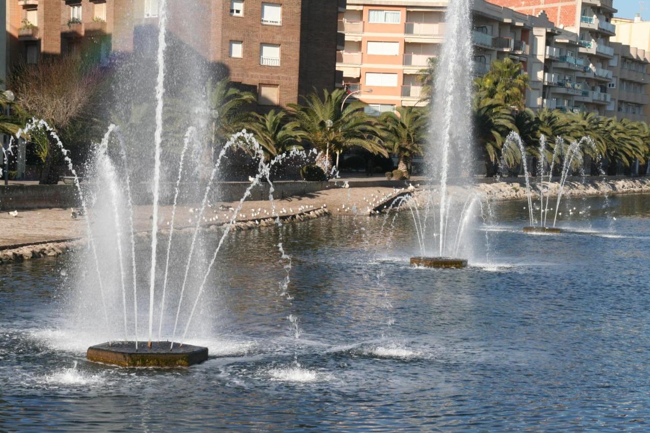 R142 Manila Resort Central Calafell Exteriör bild