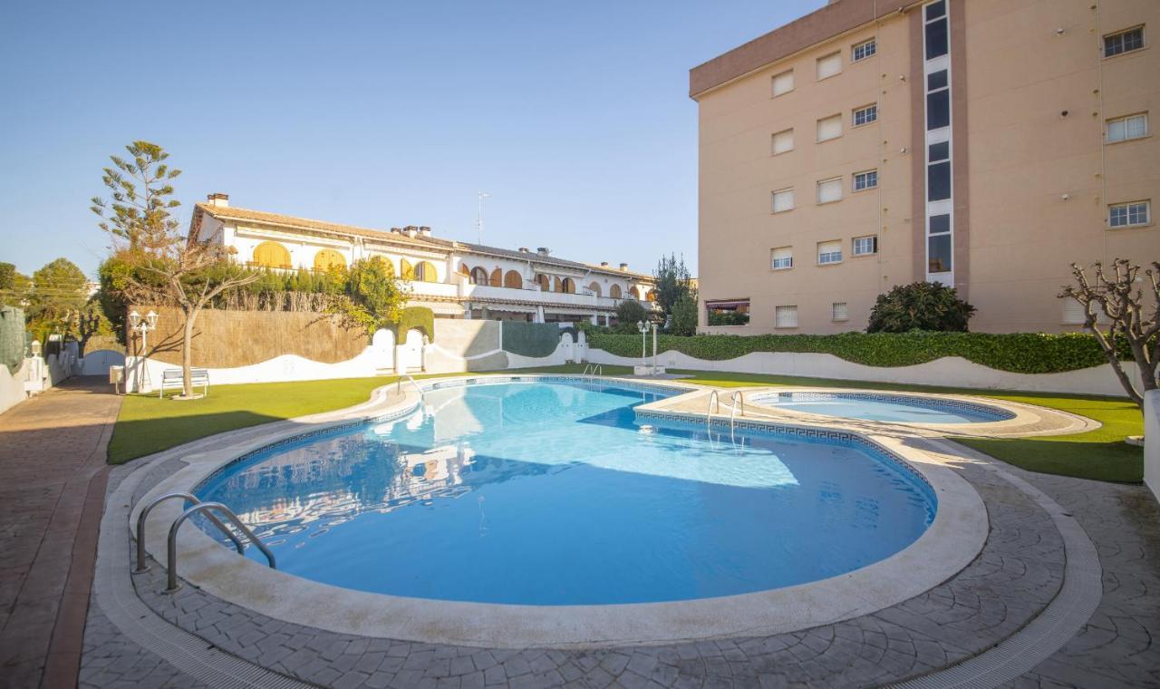 R142 Manila Resort Central Calafell Exteriör bild
